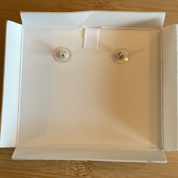 Brand New Piper K Beaded Green Shamrocks St. Patrick’s Day Drop Earrings Irish - Picture 9 of 11